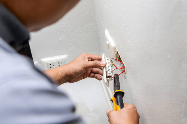 Best Local Electrician Companies  in Fort Gibson, OK